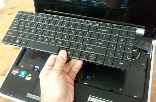 laptop không nhận bàn phím