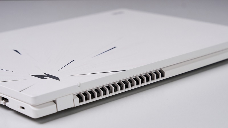 Acer Gaming Nitro Lite 16 NL16-71G-56WQ NH.D59SV.001 - Laptop Gaming Phân Khúc Tầm Trung Đáng Cân Nhắc 2025