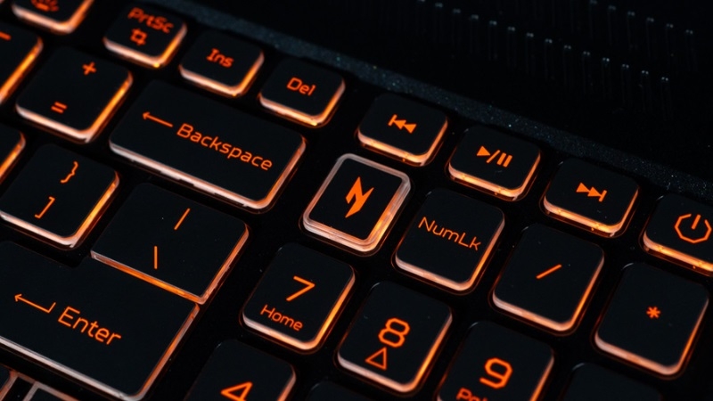 Acer Gaming Nitro V 16 ProPanel ANV16-41-R7EN NH.QP2SV.004 - Laptop Gaming Tầm Trung Hiệu Năng Vượt Trội Acer Gaming Nitro V 16 ProPanel ANV16-41-R7EN NH.QP2SV.004 - Laptop Gaming Tầm Trung Hiệu Năng Vượt Trội