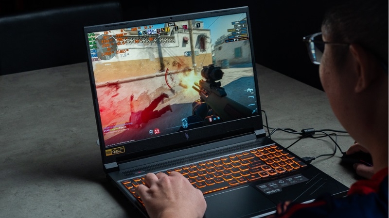 Acer Gaming Nitro V 16 ProPanel ANV16-41-R7EN NH.QP2SV.004 - Laptop Gaming Tầm Trung Hiệu Năng Vượt Trội Acer Gaming Nitro V 16 ProPanel ANV16-41-R7EN NH.QP2SV.004 - Laptop Gaming Tầm Trung Hiệu Năng Vượt Trội