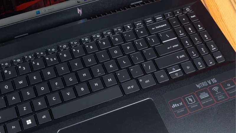 Acer Nitro V 15 ANV 15-51- 73B9 Acer Nitro V 15 ANV 15-51- 73B9