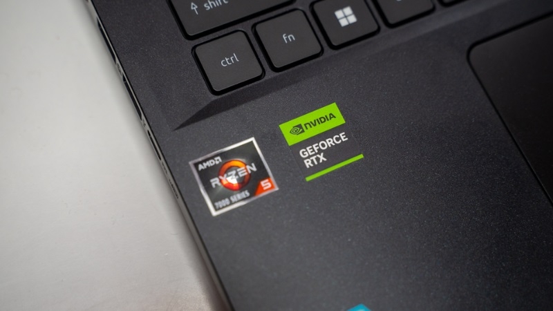 Acer Nitro V ANV15-41-R2UP - Laptop Gaming Tầm Trung Đáng Tin Cậy Năm 2025