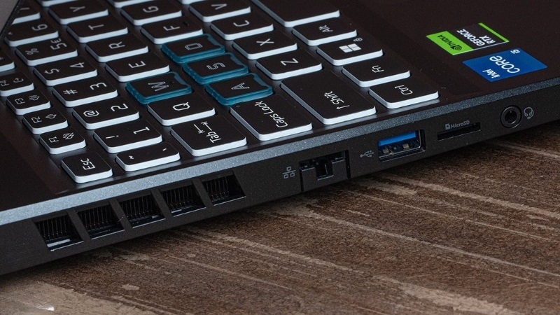 Acer Predator Helios Neo 2023 PHN16-71-50JG