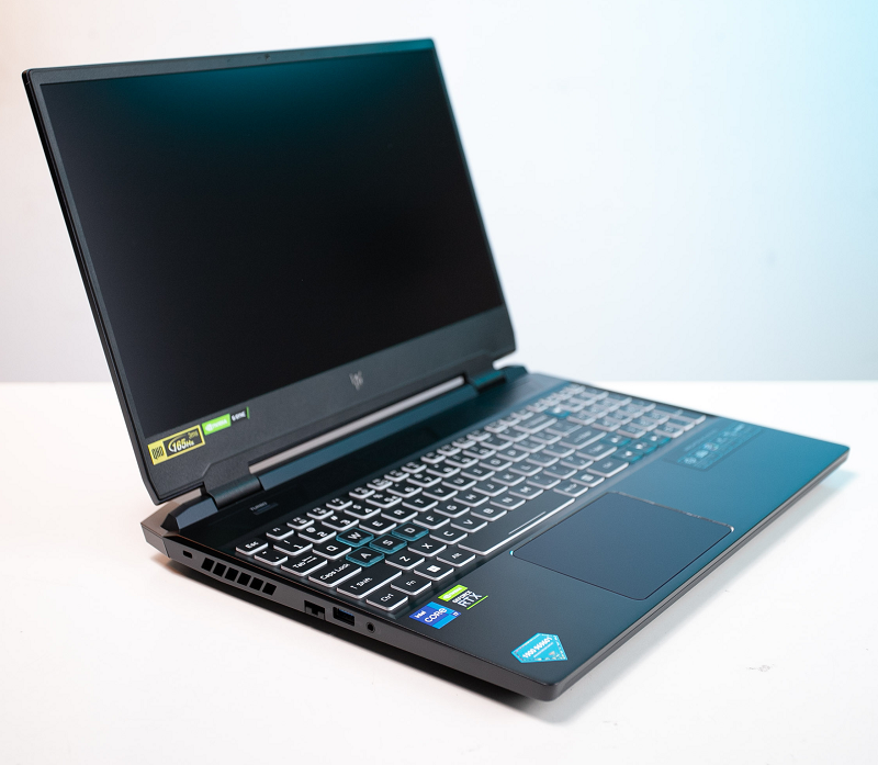 acer-predator-helios-300-ph315-55-751d