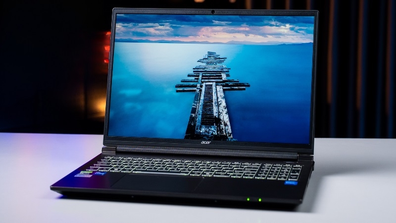 Acer Shadow Knight SH16-72-7G42