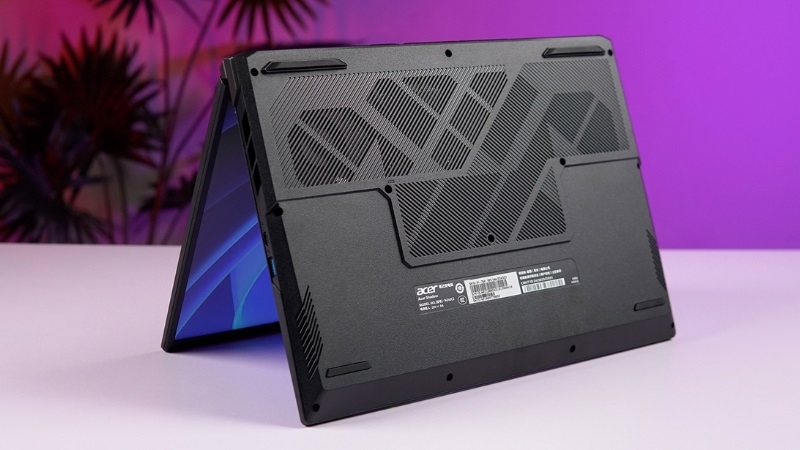 Laptop Acer Shadow SH16-74-7G41 (2025) (Nitro 16) Laptop Acer Shadow SH16-74-7G41 (2025) (Nitro 16)