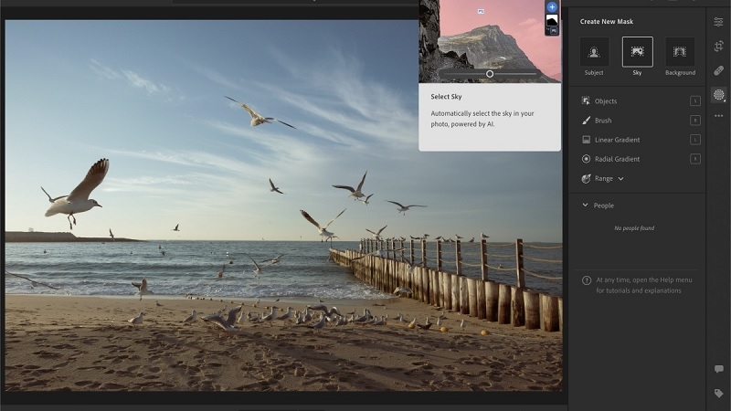 Giao diện phần mềm Adobe Lightroom trên laptop