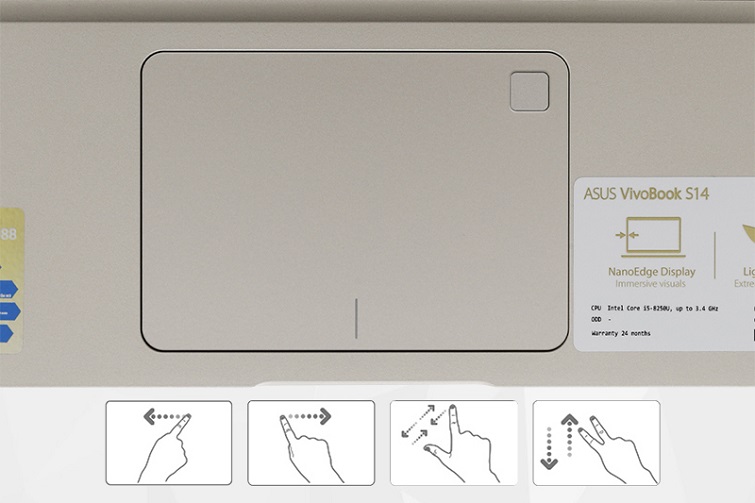 Touchpad thao tác dễ dàng
