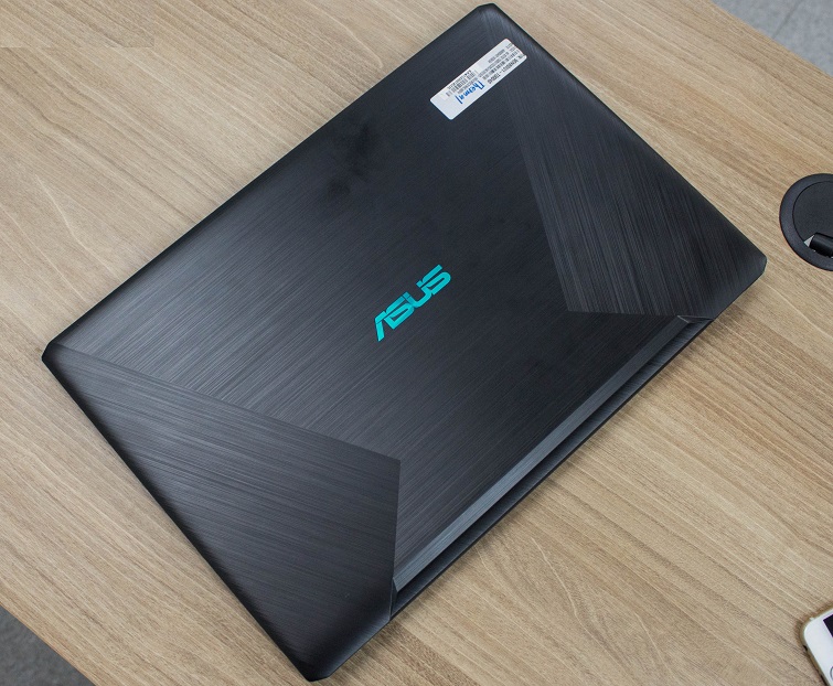 asus-f570zd-e4297t