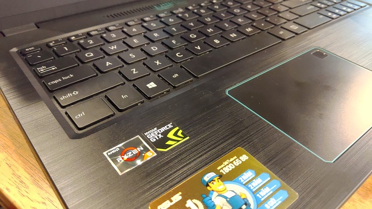 asus-f570zd-e4297t