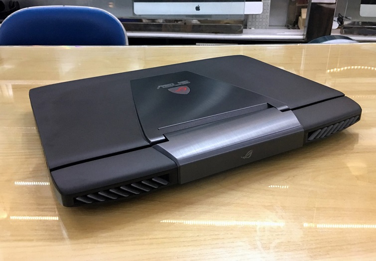 Thiết kế mãnh mẽ lấy cảm hứng từ máy bay chiến đấu