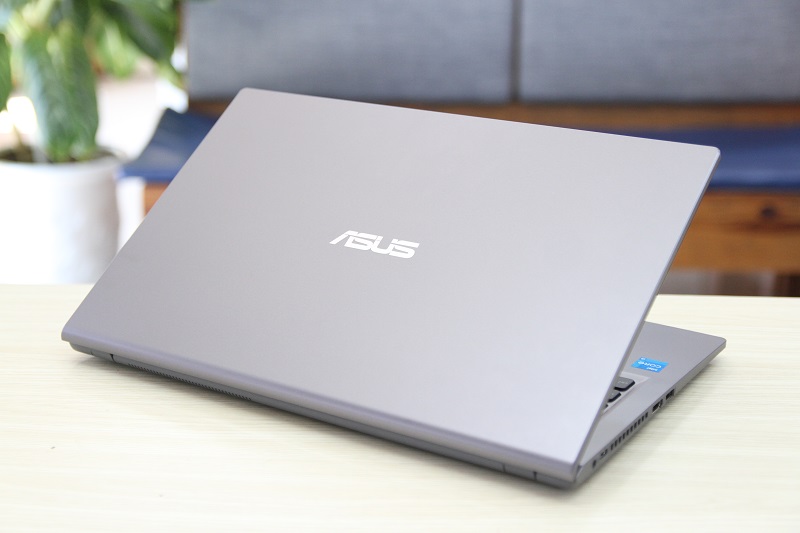 asus-r565ea-uh31t