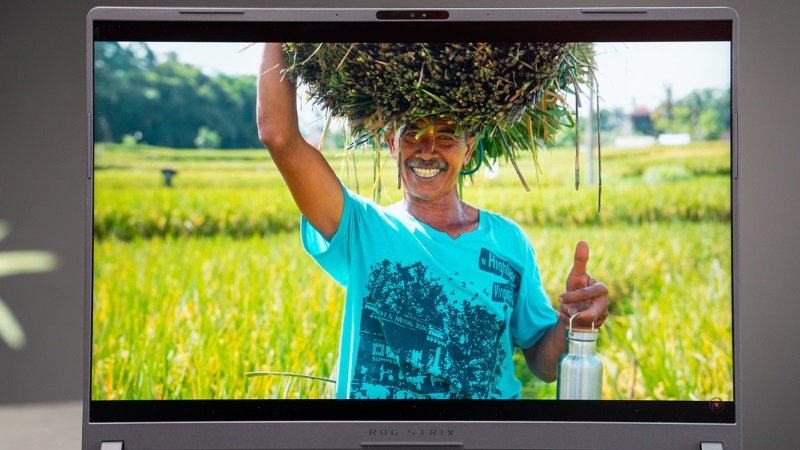 Laptop Asus ROG Strix G16 G615 2025