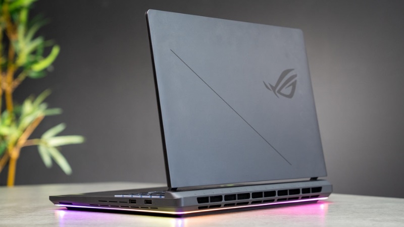 Asus ROG Strix G16 G615 2025