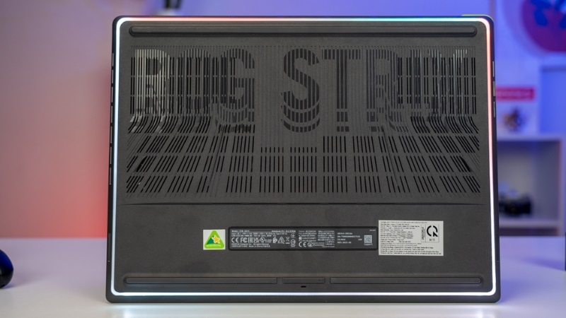 Asus ROG Strix G18 G815LP-S9102W