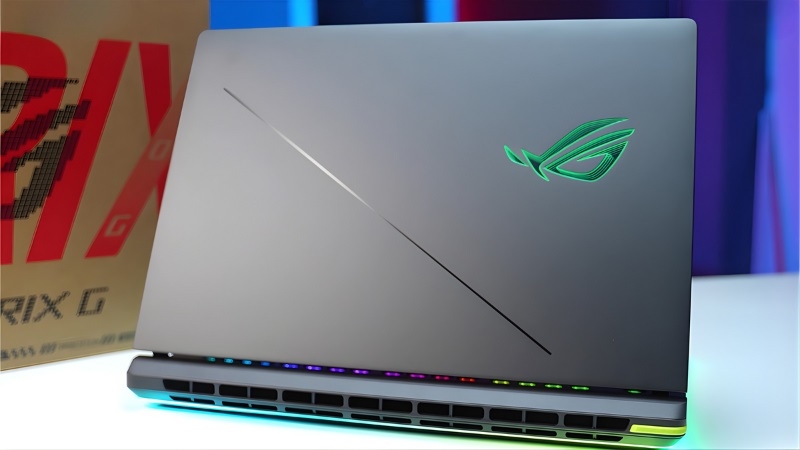 Asus ROG Strix G18 G815LP-S9102W