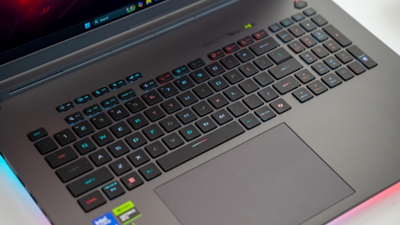 Asus ROG Strix G18 G815LP-S9102W - Laptop Gaming Cao Cấp Cho Game Thủ Hiện Đại