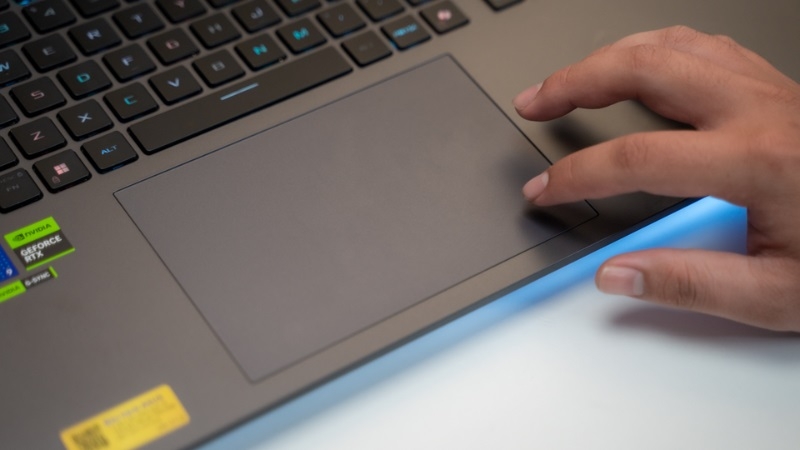 Asus ROG Strix G18 G815LP-S9102W - Laptop Gaming Cao Cấp Cho Game Thủ Hiện Đại