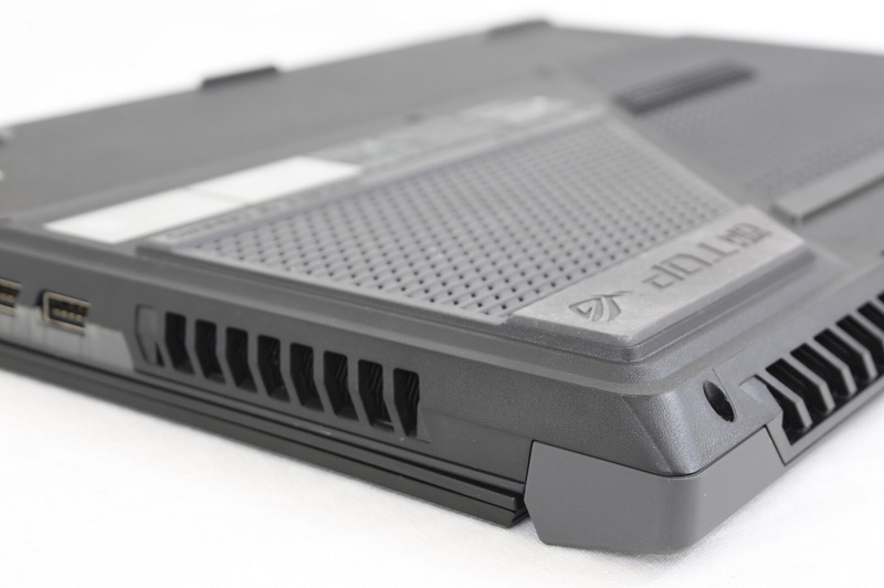 asus-rog-strix-scar-15-g533qs-ds76