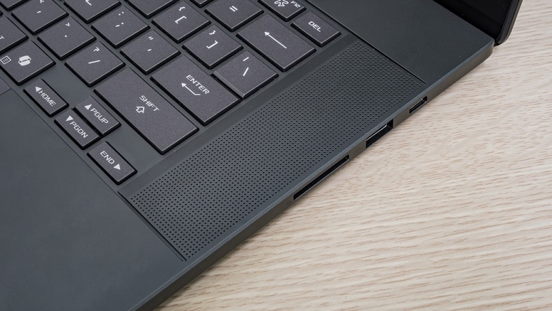 Asus ROG Zephyrus G16 GU605CM-QR078W - Laptop Gaming Cao Cấp 2025