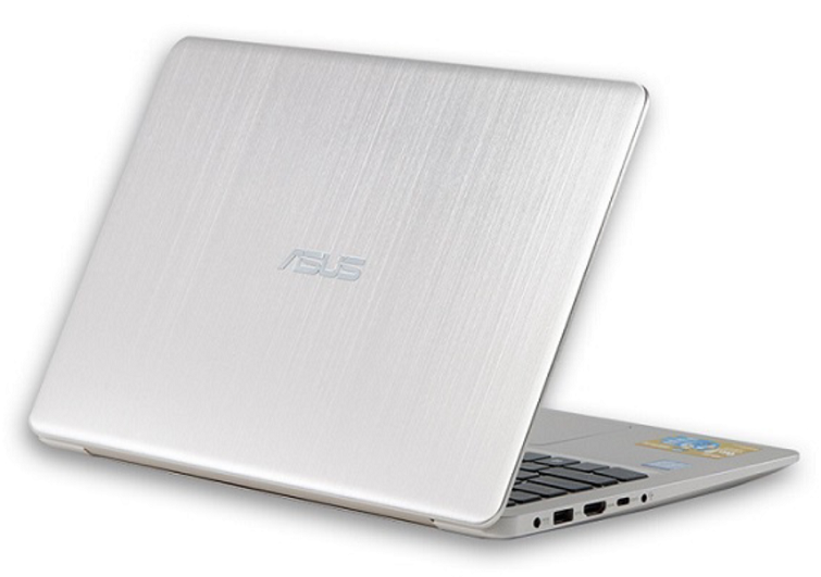 Mặt kim loại phây xước làm tăng tính thẩm mỹ