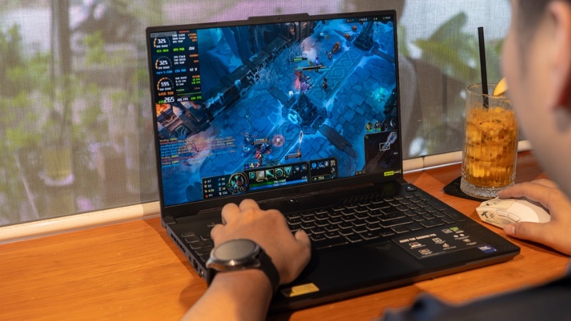 Laptop Asus TUF Gaming F16 FX607VU-RL045W