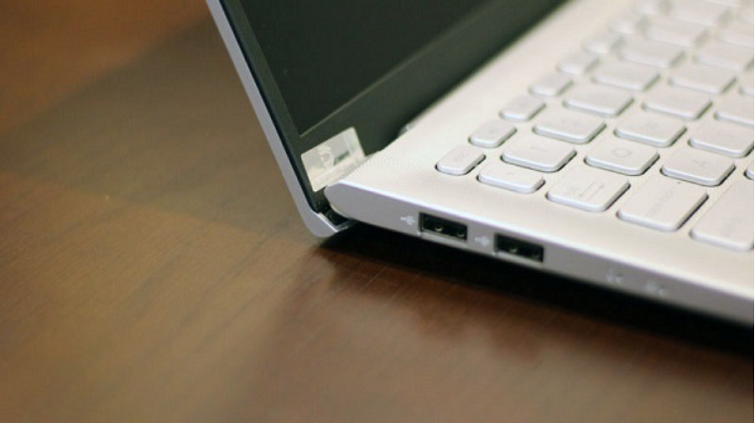 Bản lề thiết kế độc đáo