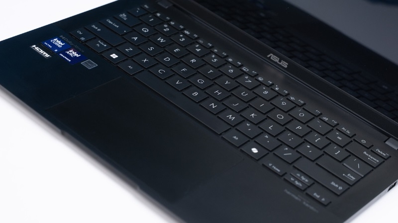 Asus Vivobook S 14 Q423SA-U5512