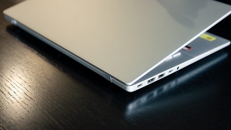 Asus Vivobook S14 M3407KA-SF034WS