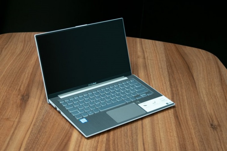 Asus S330FA EY005T