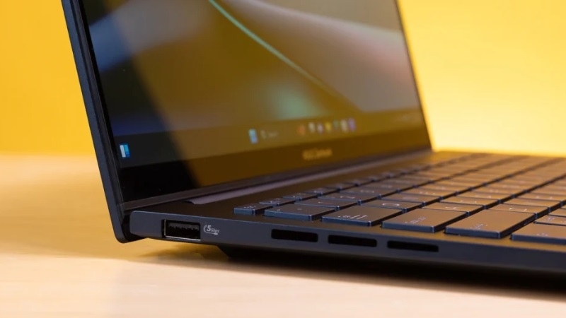 Asus Zenbook 14 OLED UX3405