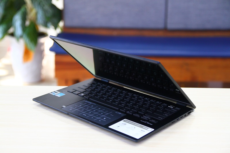 asus-zenbook-14-q409za