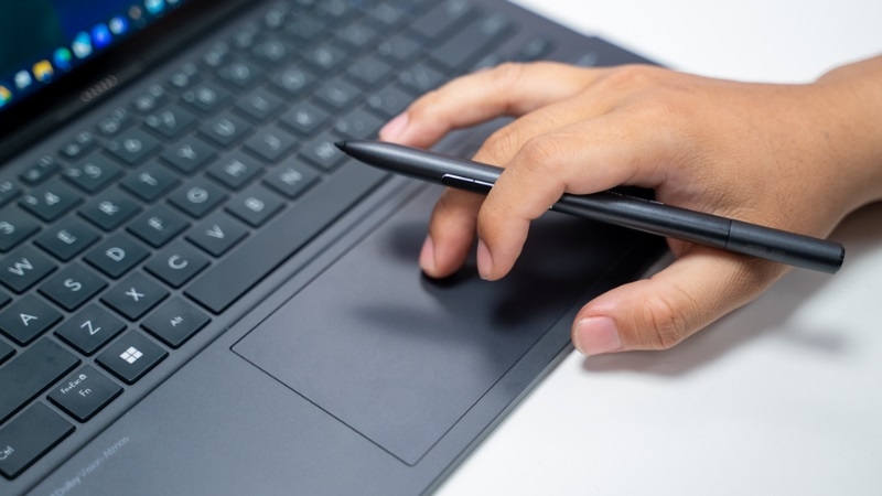 Touchpad laptop Asus Zenbook Duo OLED UX8406MA-PZ142W Touchpad laptop Asus Zenbook Duo OLED UX8406MA-PZ142W