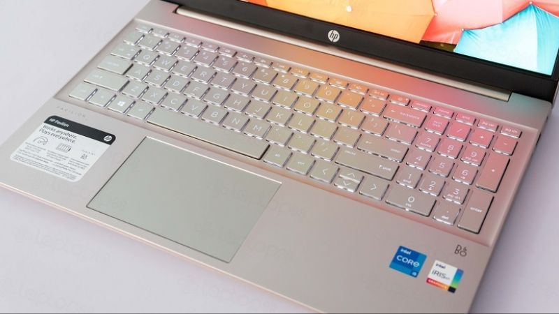 ban-phim-hp-pavilion-15-eg2083tu