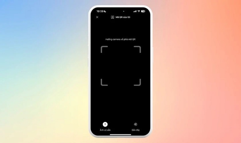 Nhấn vào biểu tượng quét mã QR