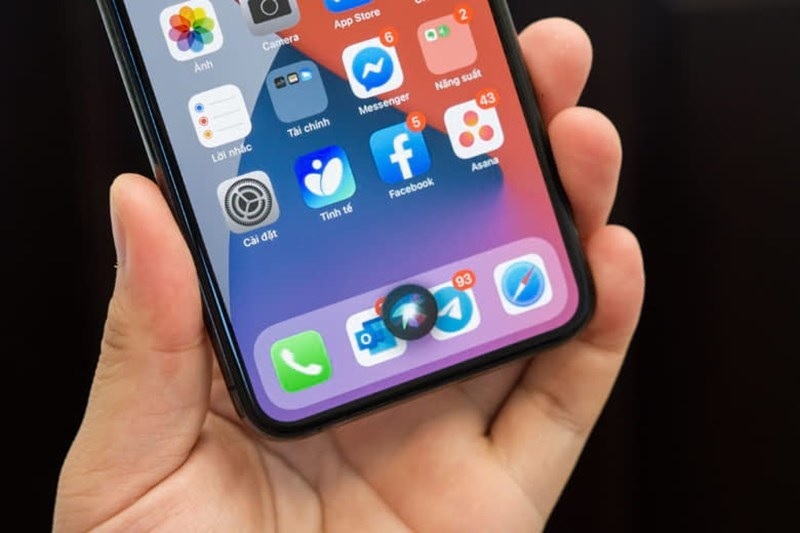 Kích hoạt Siri với câu lệnh Hey Siri