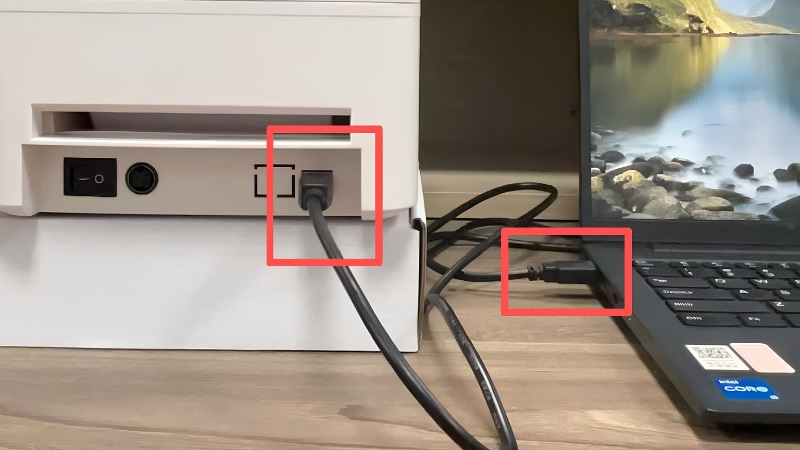 Cắm cáp USB từ máy in HP vào laptop Cắm cáp USB từ máy in HP vào laptop