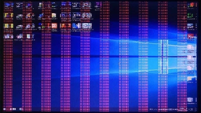 Nguyên nhân dẫn đến hiện tượng màn hình máy tính bị đổi màu liên tục