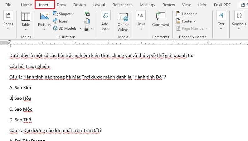 Chọn thẻ Insert trong Word để chèn ký hiệu