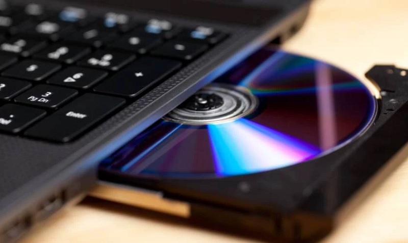 Khôi phục lại Win 11 bằng Recovery Disk