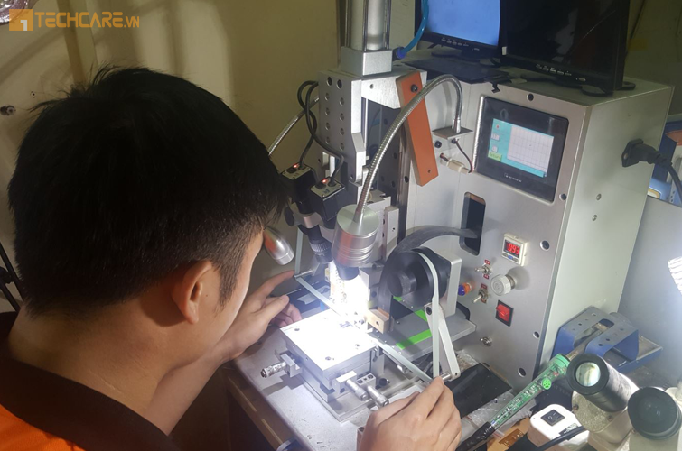 Công nghệ ép kính chân không tại Techcare