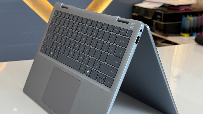 Dell 14 Plus 2-in-1 2025 LDB04255