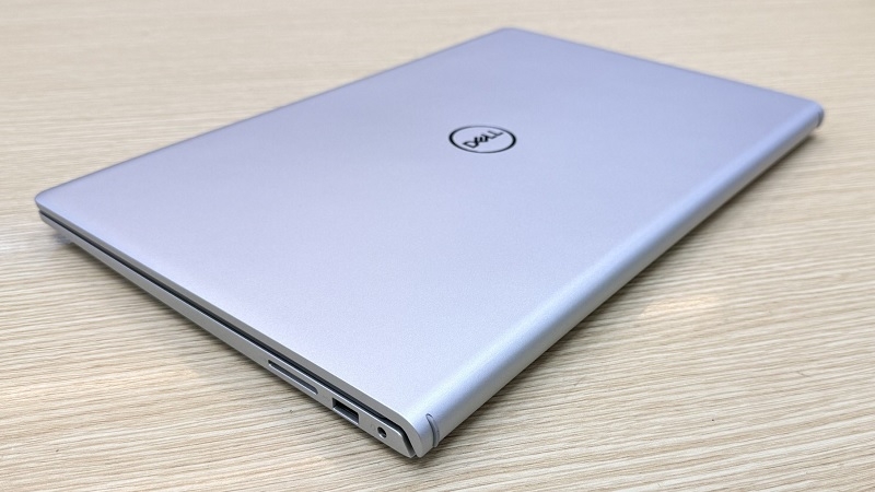 Laptop Dell 15 DC15250 Laptop Dell 15 DC15250
