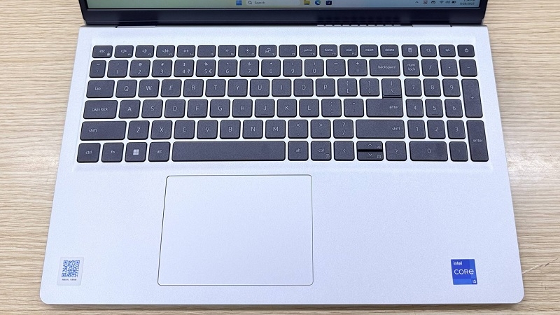 Laptop Dell 15 DC15250 Laptop Dell 15 DC15250