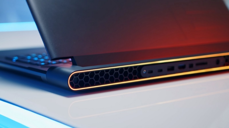 Laptop Dell Alienware M18 R1 Laptop Dell Alienware M18 R1