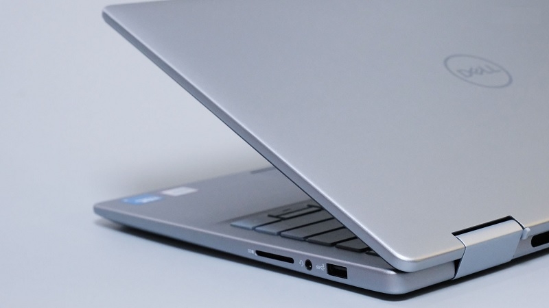 Laptop Dell Inspiron 14 7440