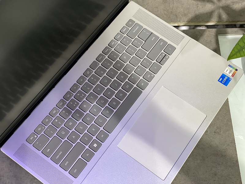 dell-inspiron-16-5620