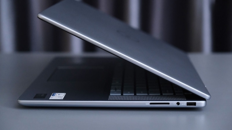 Dell Inspiron 16 Plus 7640 2024