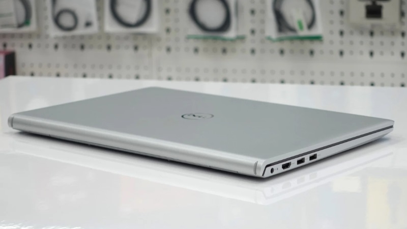 Laptop Dell Inspiron 3530 Laptop Dell Inspiron 3530