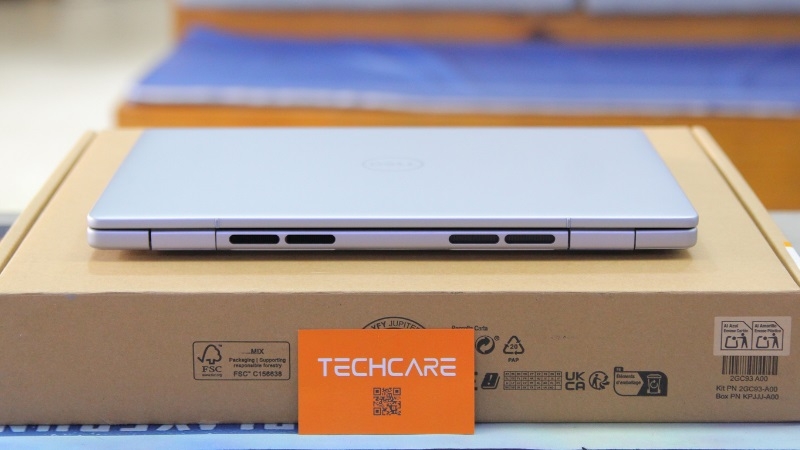 Laptop Dell Inspiron 7440 Plus 2024